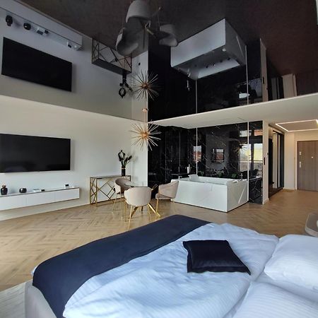 Zmigrod Apartament Z Jacuzzi Na Wylacznosc Dolina Baryczy מראה חיצוני תמונה
